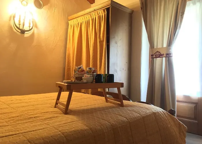 Maison Colombot 3* אאוסטה